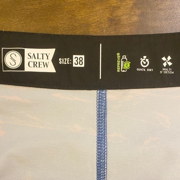 Salty Crew Topwater Boardshort Boardshorts Blue Pink Fishing Swim Surf Size 38 - Picture 6 of 11